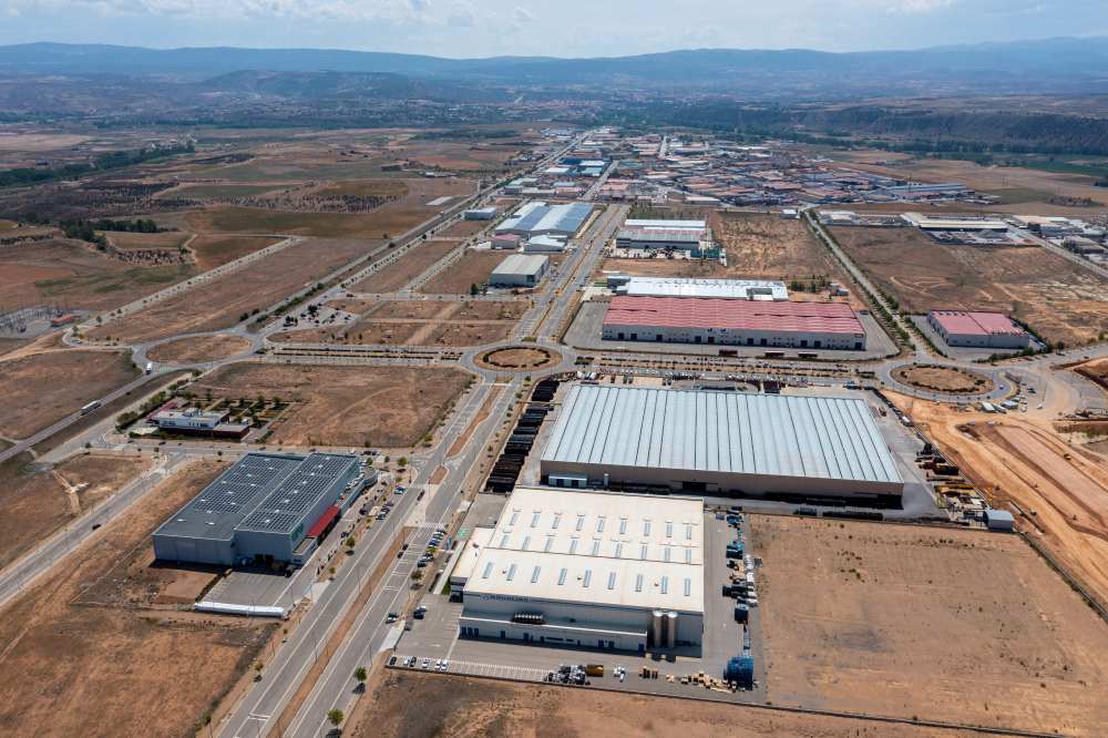 Polígono Platea en Teruel, nave industrial